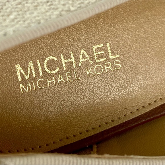 Michael Kors Dylyn MK Logo Ballet Flats. Size: 7M Color: Brown/Beige - Picture 7 of 8